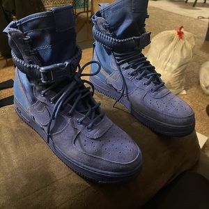 Men’s Nike High Top Shoes
